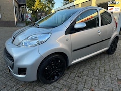 Peugeot 107 - 1.0-12V XS AIRCO AUTOMAAT ORG 78362 KM NAP O.H BOEKJES LUXE UITVOERING BIJNA NW BANDEN