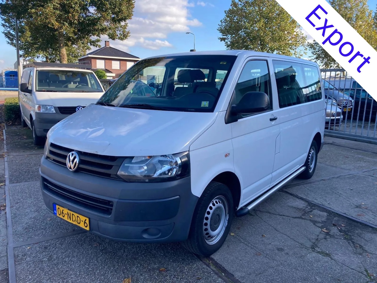 Volkswagen Transporter Kombi - 2.0 TDI L1H1 Trendline Baseline 2.0 TDI L1H1 Trendline Baseline - AutoWereld.nl