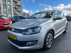 Volkswagen Polo - 1.0 BlueMotion CarPlay Cruise Nieuwe Banden Parkeer