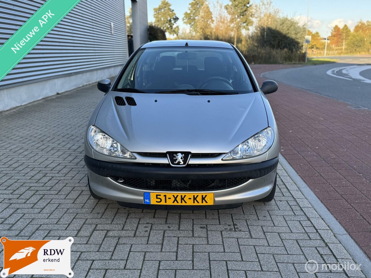 Peugeot 206 - 1.4 Forever/Nieuwe apk/lage km - AutoWereld.nl