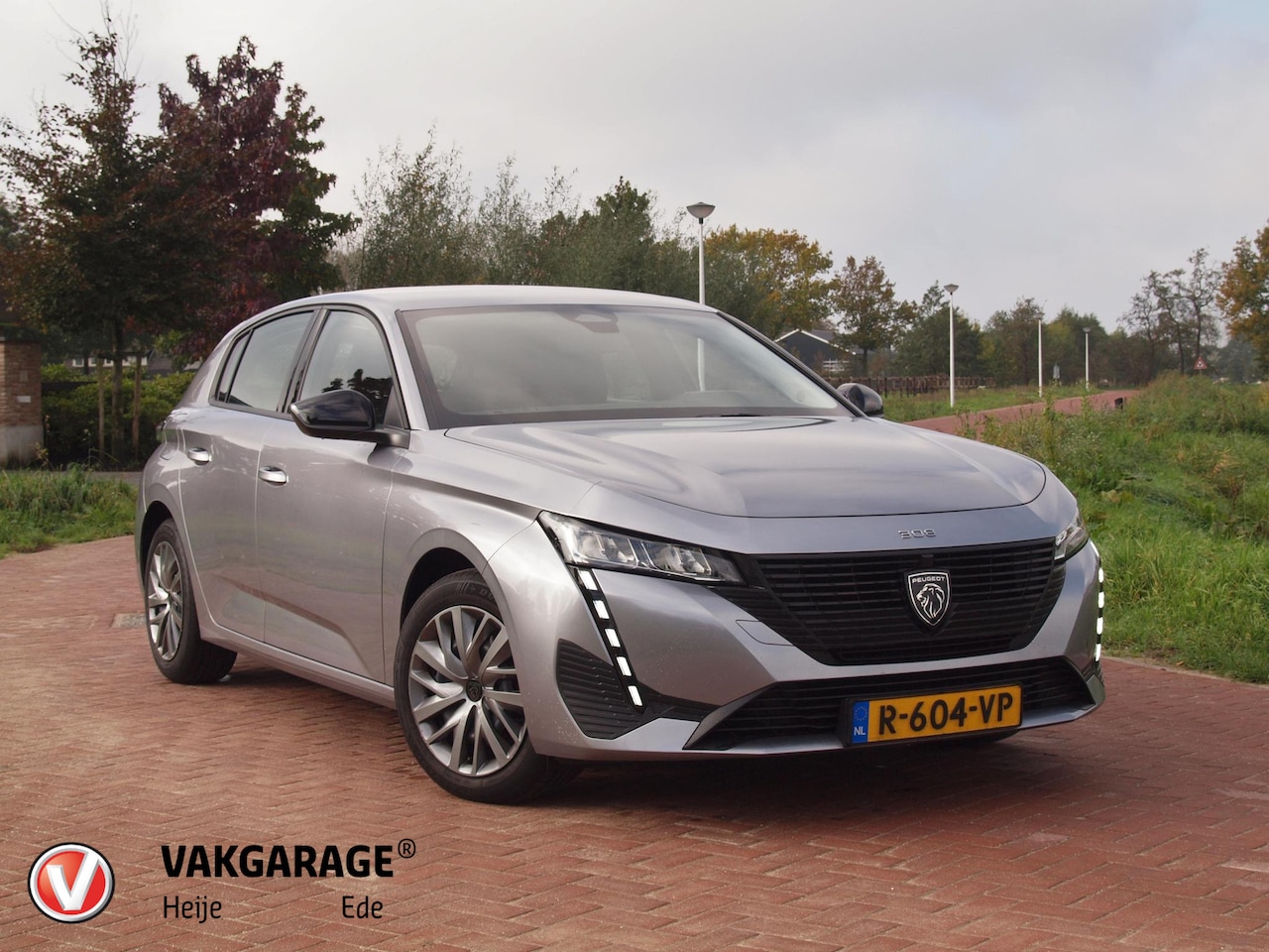 Peugeot 308 - 1.2 PureTech Active Pack Business | Apple Carplay | Cruise Control | Navi | LED | - AutoWereld.nl