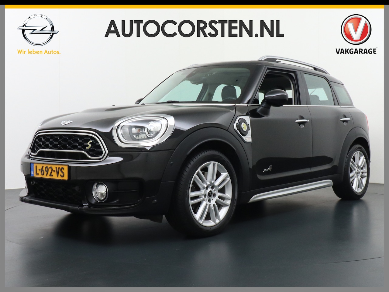 MINI Countryman - Mini T224pk hybrid Cooper S E ALL4 AUT.6 PanoDak /2x Schuifk.dak Leer Connected-Services W - AutoWereld.nl