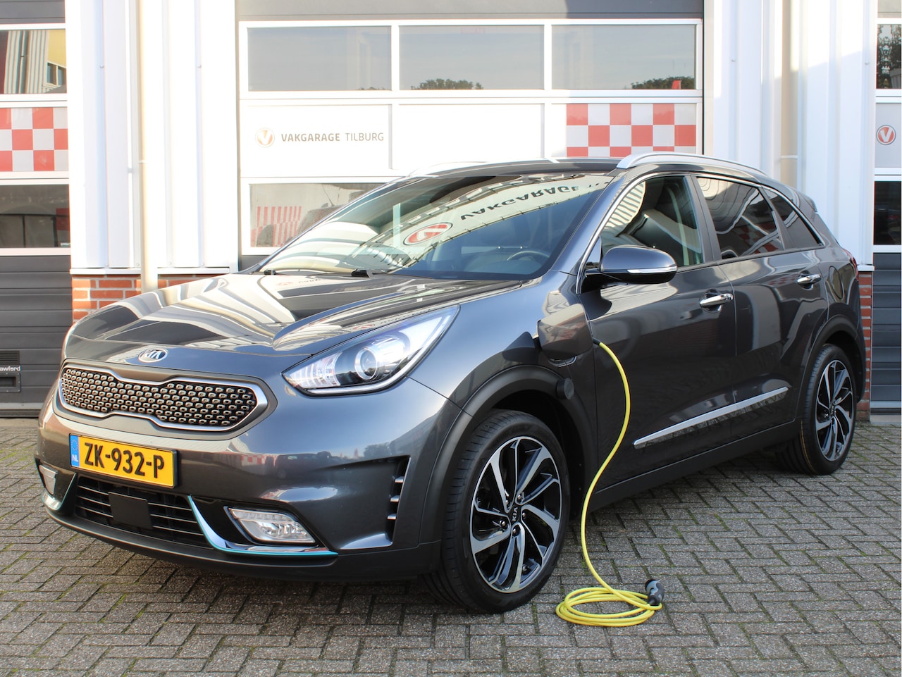 Kia Niro - 1.6 GDi PHEV DynamicPlusLine 1e Eig/AdaptiveCruise/Camera/Volleder/Stoelverw/Climate/18 in - AutoWereld.nl