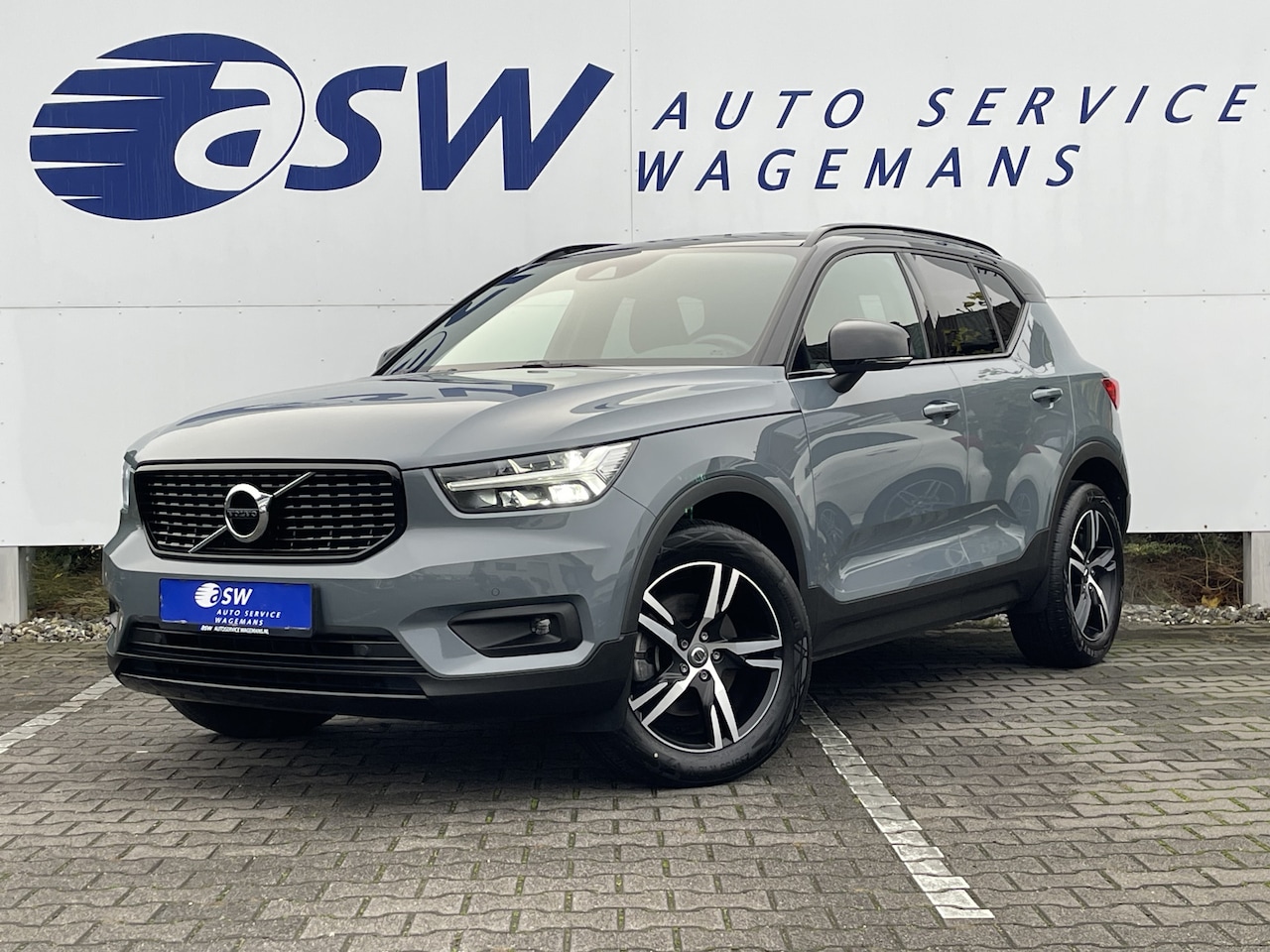 Volvo XC40 - 2.0 B4 AWD R-Design | Navi | Memory | Camera | CarPlay | LED | DAB+ | 18 inch - AutoWereld.nl