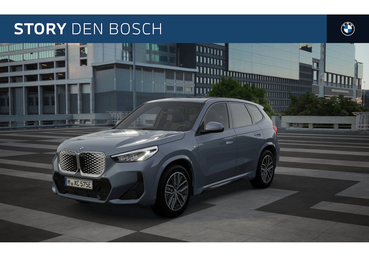 BMW iX1 - eDrive20 M Sport / Panoramadak / Sportstoelen / M Adaptief onderstel / Parking Assistant - AutoWereld.nl