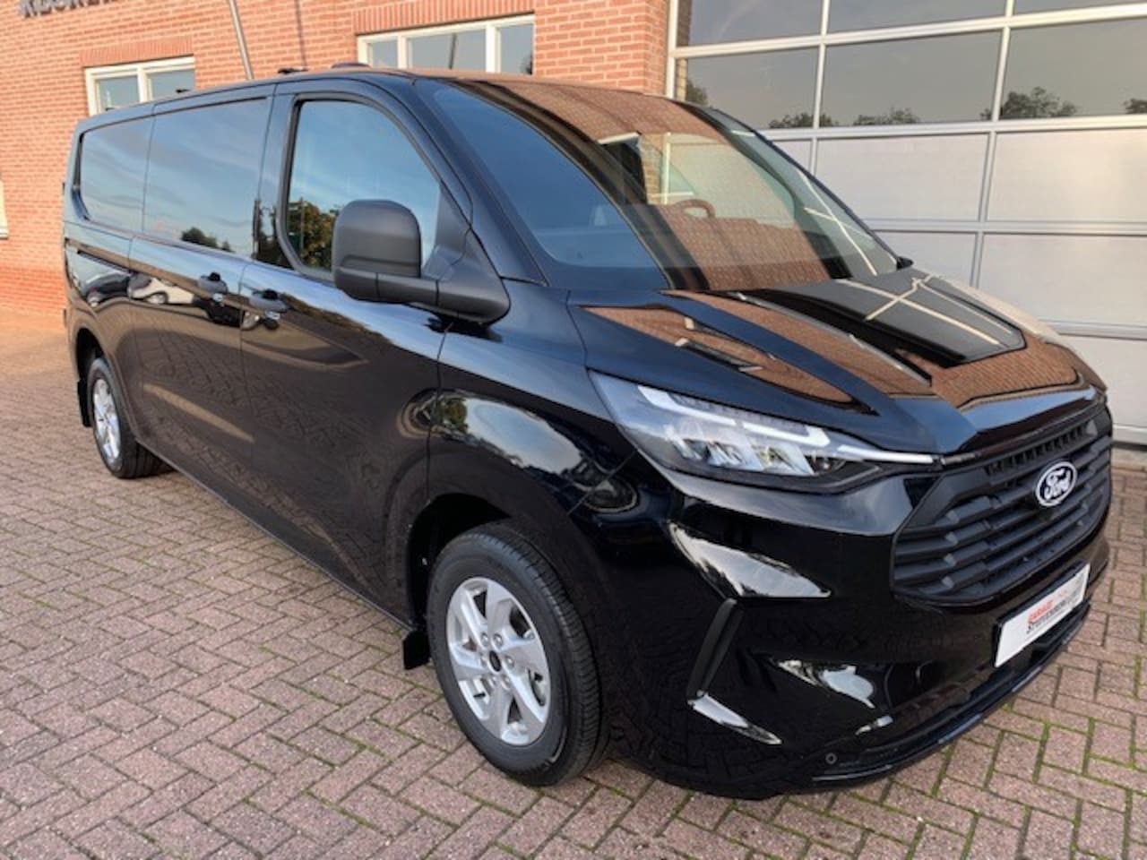 Ford Transit Custom - 320 2.0 TDCI L2H1 Trend 320 2.0 TDCI L2H1 Trend 150 PK - AutoWereld.nl