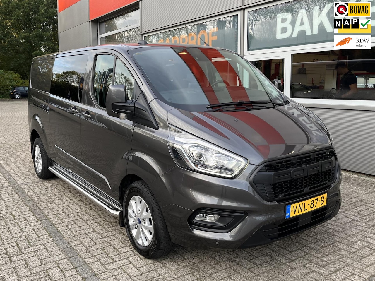 Ford Transit Custom - 300 2.0 TDCI L2H1 Limited DC 300 2.0 TDCI L2H1 Limited DC - AutoWereld.nl