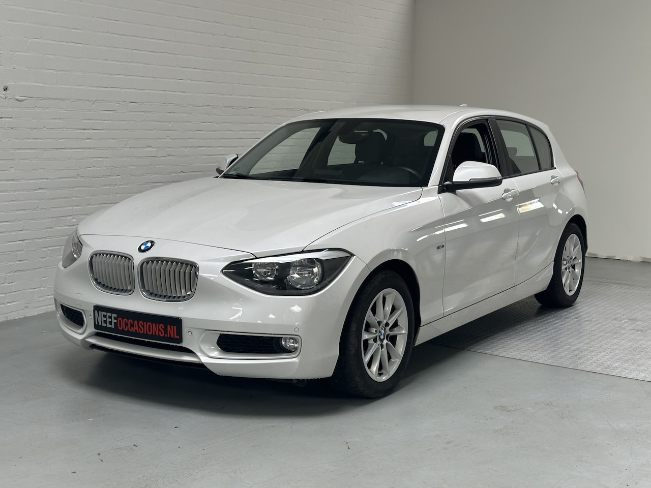 BMW 1-serie - 116i START-STOP / AIRCO / STOELVRM / LMV - AutoWereld.nl