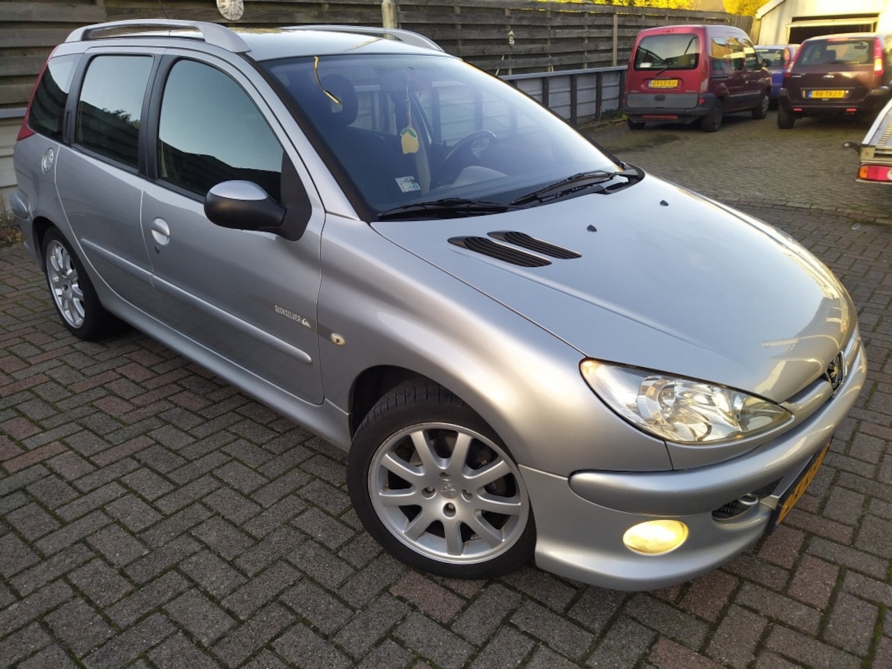 Peugeot 206 SW - 1.6-16V Quiksilver 1.6-16V Quiksilver - AutoWereld.nl