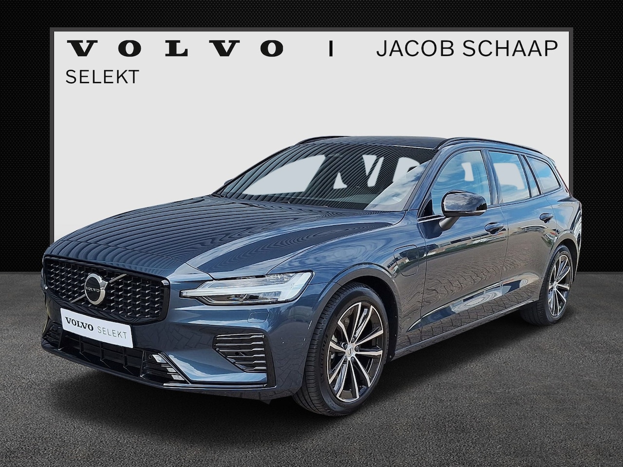 Volvo V60 - T6 Recharge AWD Plus Dark / Sport stoelen / Lighting Pack / 2000 kg trekgewicht / - AutoWereld.nl