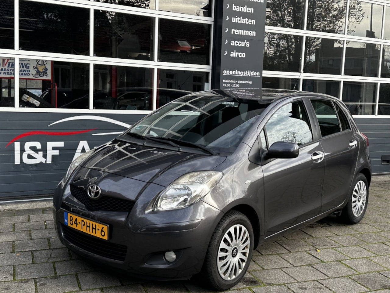 Toyota Yaris - 1.3 VVTi Aspiration Automaat Ecc - AutoWereld.nl