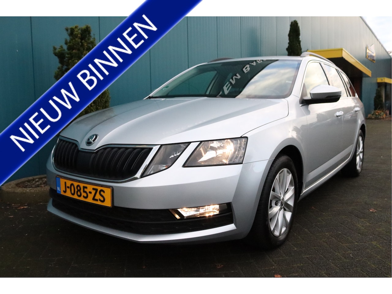 Skoda Octavia Combi - 1.0 TSI Greentech Business Edition ECC/CRUISE/CARPLAY/BLUETOOTH/NAV/PDC/LMV 53DKM!! 1,EIG - AutoWereld.nl