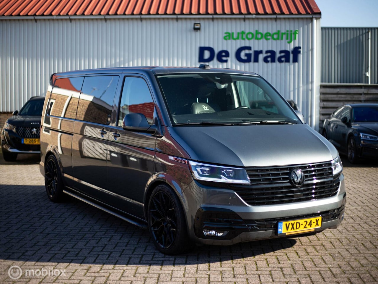 Volkswagen Transporter - 2.0 TDI L2H1 32 Bulli 2.0 TDI L2H1 32 Bulli - AutoWereld.nl