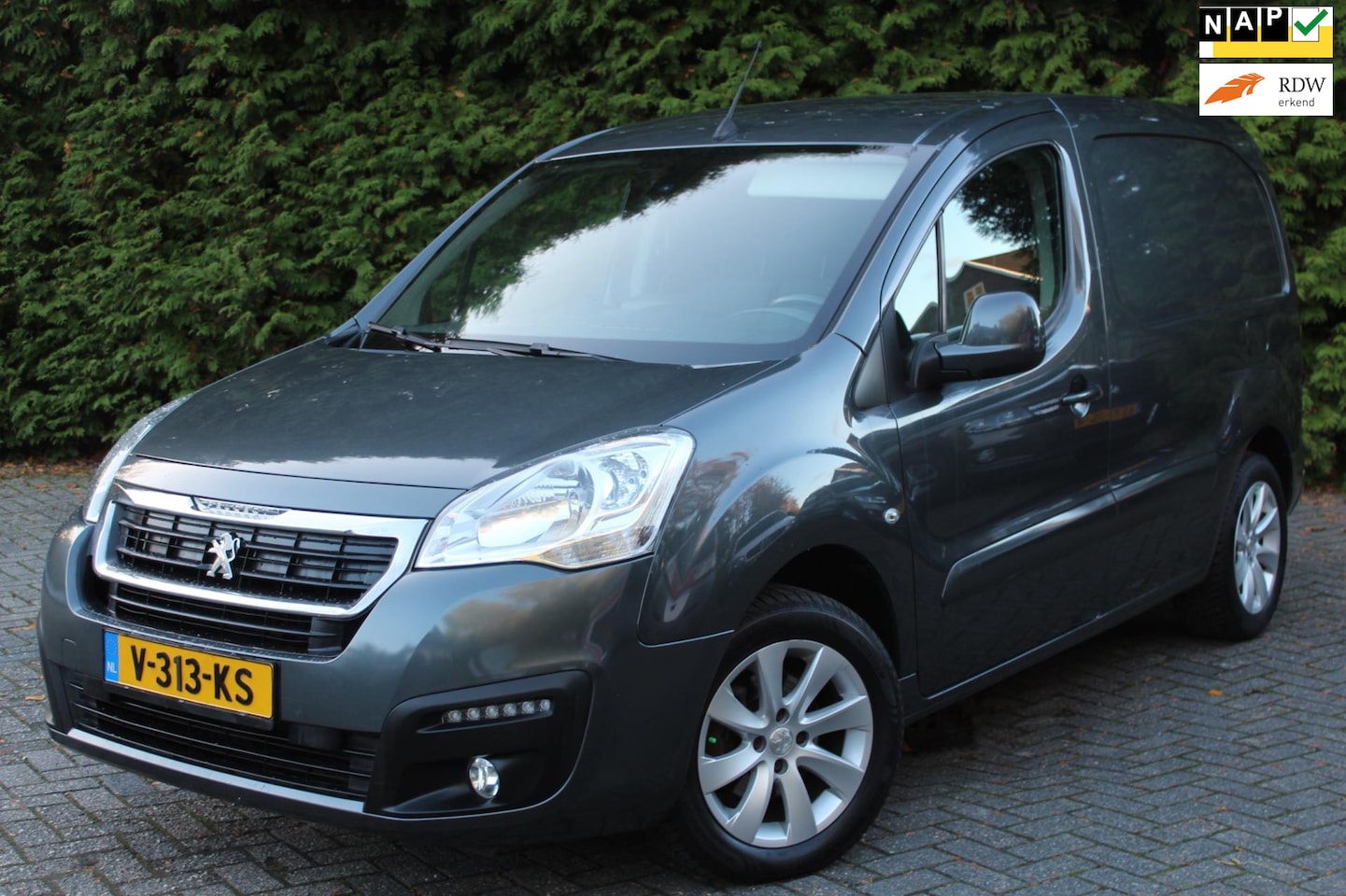 Peugeot Partner - 120 1.6 BlueHDi 100 L1 Premium Pack S&S 99PK | Airco | AUTOMAAT | Cruise Control | LMV | N - AutoWereld.nl