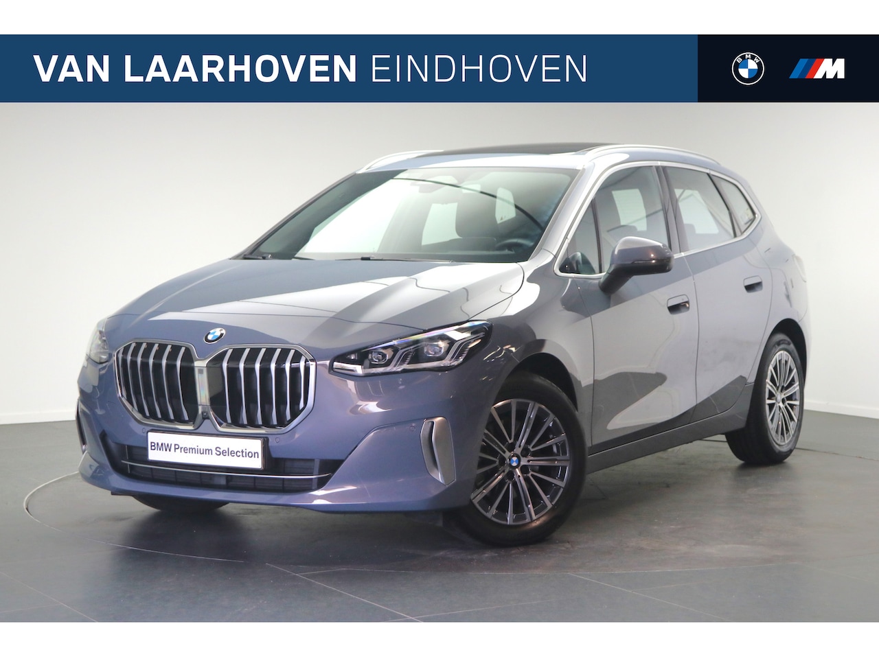 BMW 2-serie Active Tourer - 220i High Executive Luxury Line Automaat / Panoramadak / Trekhaak / Adaptieve LED / Head-U - AutoWereld.nl