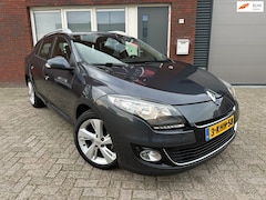 Renault Mégane Estate - 1.4 TCe Collection / Camera / Navi / Bose / PDC / Clima / LED