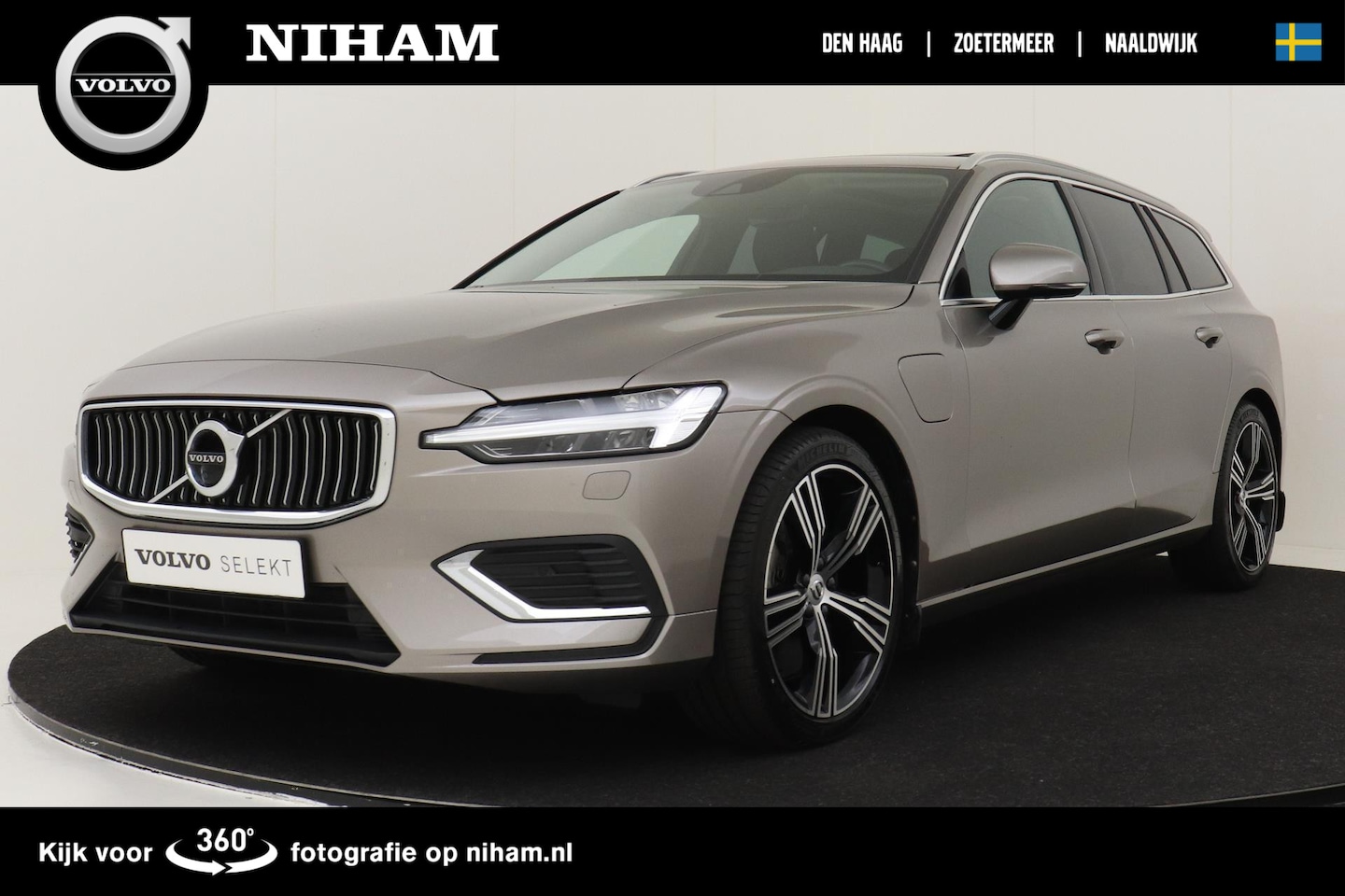 Volvo V60 - T6 RECHARGE AWD INSCRIPTION -PANO.DAK|360°CAM|HK-AUDIO|TREKHAAK|HEAD-UP DISP. - AutoWereld.nl