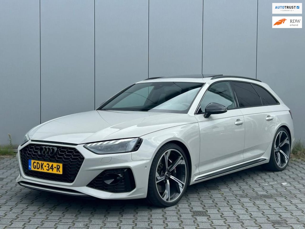 Audi A4 Avant - 2.9 TFSI RS4 Quattro / Pano / B&O / Stoelventilatie / HUD - AutoWereld.nl