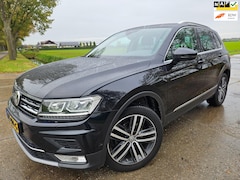 Volkswagen Tiguan - 2.0 TDI 4Motion Highline/ panoramadak/ clima/ navi/ camera/ euro 5