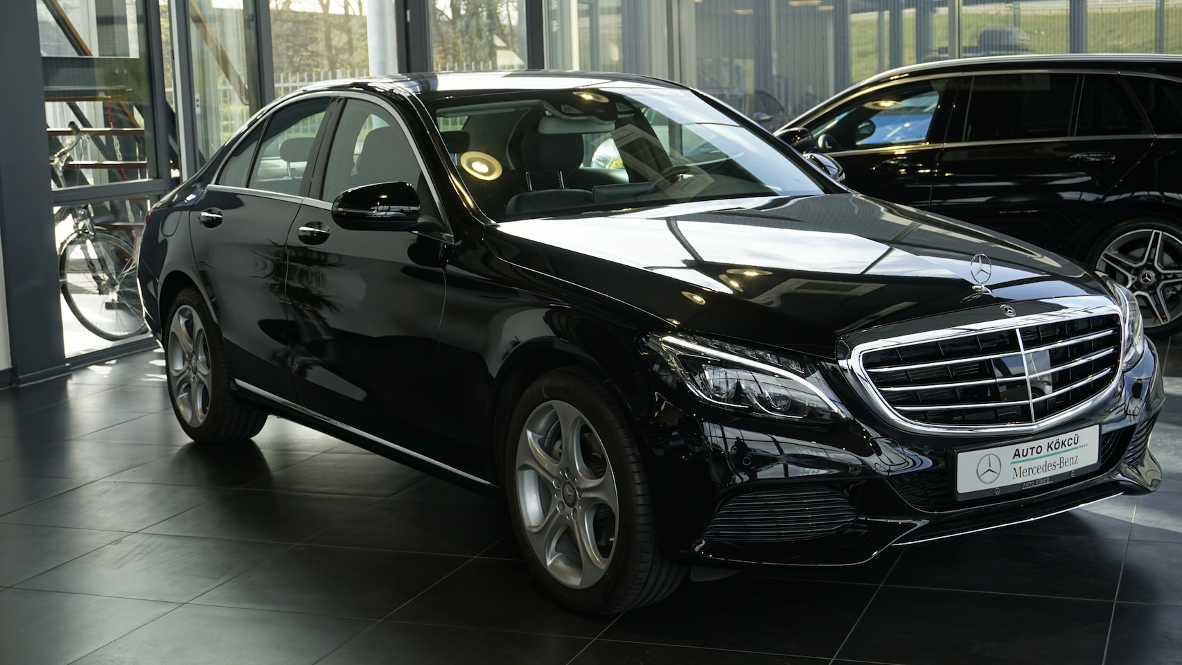 Mercedes-Benz C-klasse - 200 Premium Plus LED, Memory, Distronic Plus , Leder intr. - AutoWereld.nl