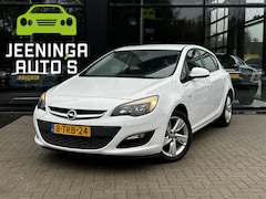 Opel Astra - 1.4 Berlin | Airco | Lichtmetalen velgen| Trekhaak | Cruise