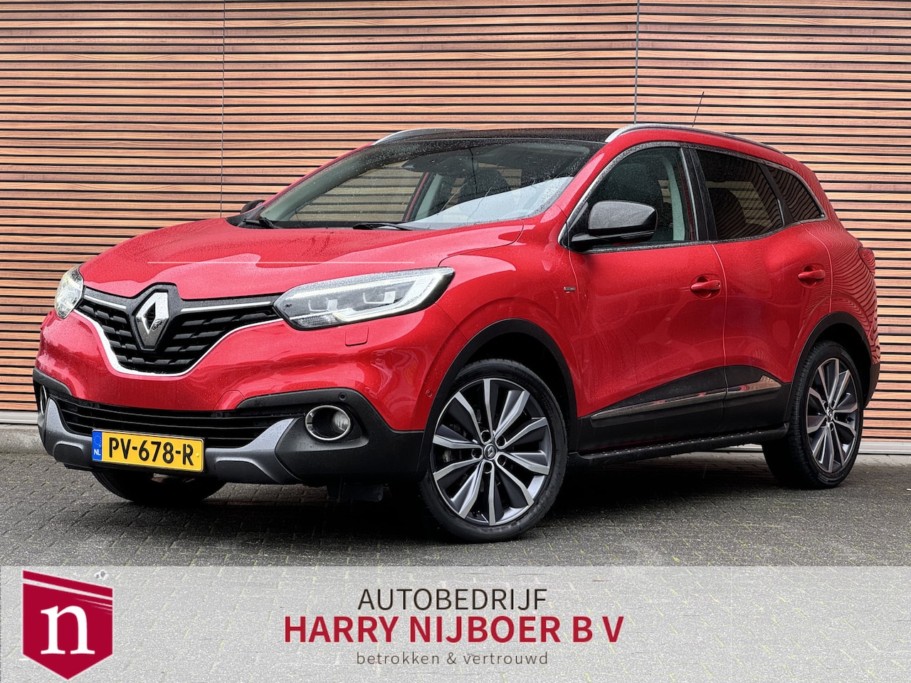 Renault Kadjar - 1.2 TCe Bose Trekhaak / Bose / Navigatie /  Parkeerhulp + Camera - AutoWereld.nl