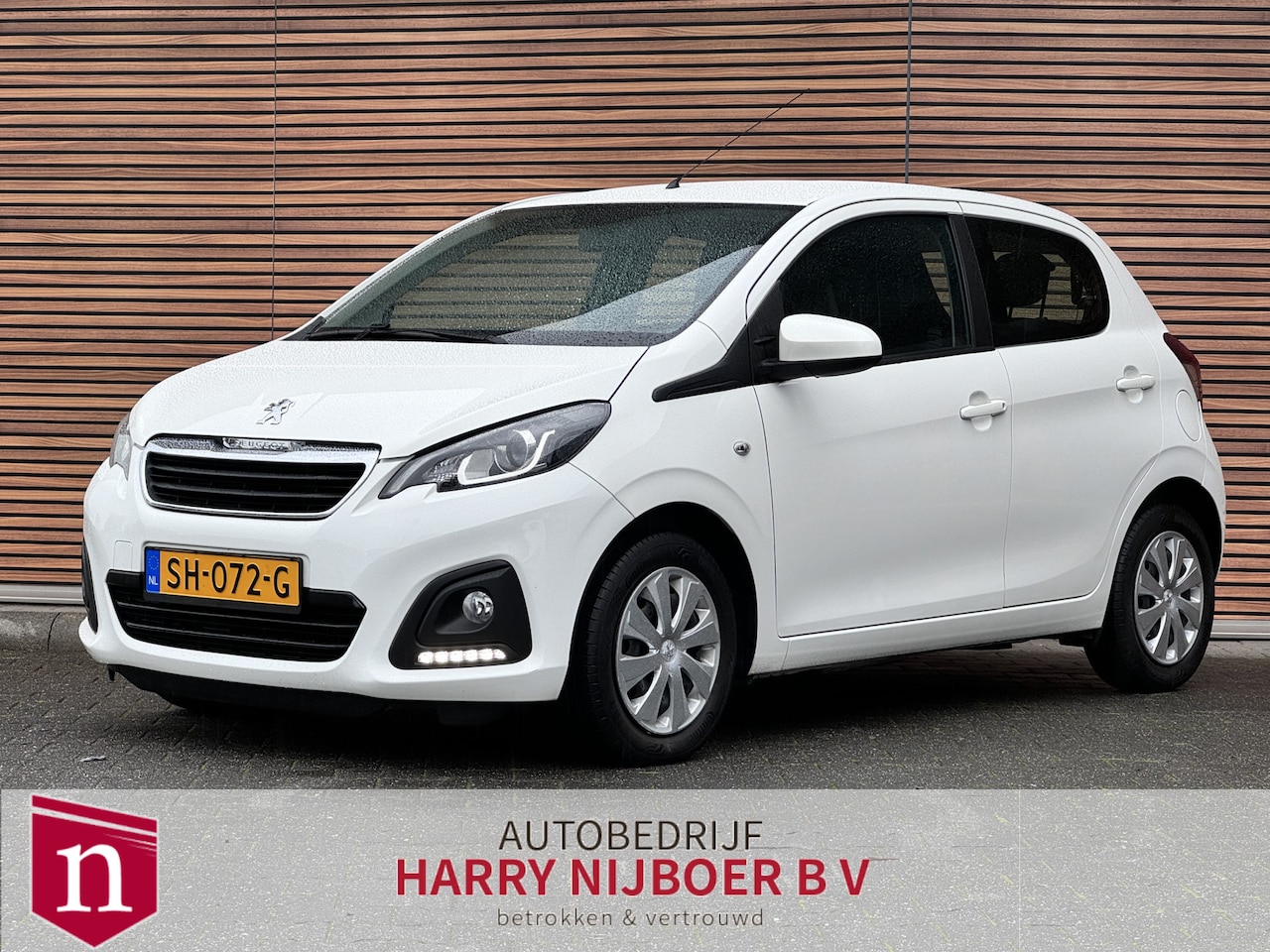 Peugeot 108 - 1.0 e-VTi Active Pack Premium / 5 DRS / Carkit - AutoWereld.nl