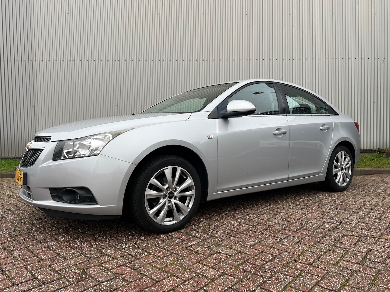 Chevrolet Cruze - 1.8 LT 4drs sedan - AutoWereld.nl