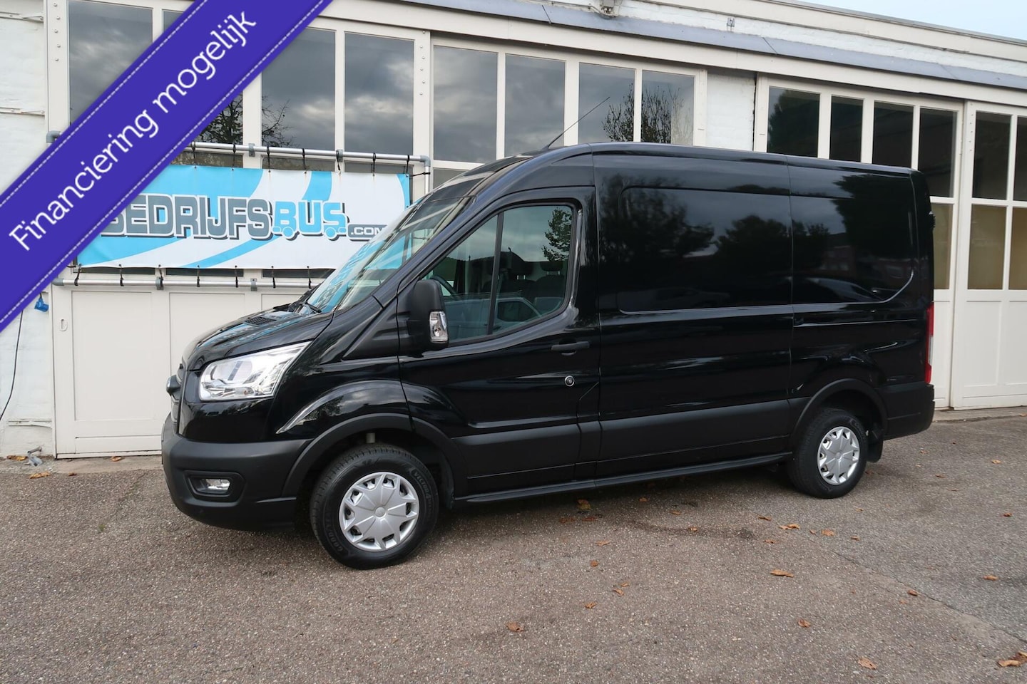 Ford Transit - 290 2.0 TDCI L2H2 | EERSTE EIGN. | EURO6 - AutoWereld.nl