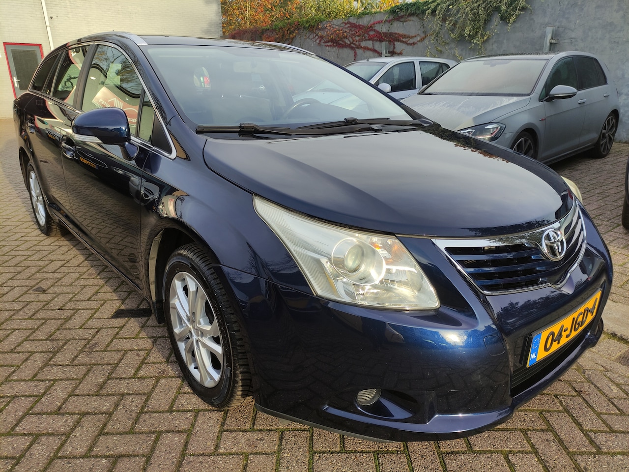 Toyota Avensis Wagon - 1.8 VVTi Comfort TOYOTA 1.8 VVT-i Comfort - AutoWereld.nl