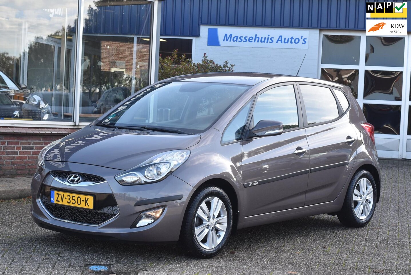 Hyundai ix20 - 1.6i i-Vision 136dkm Automaat Cruise Clima Leer PDC Keyless Nwe APK - AutoWereld.nl