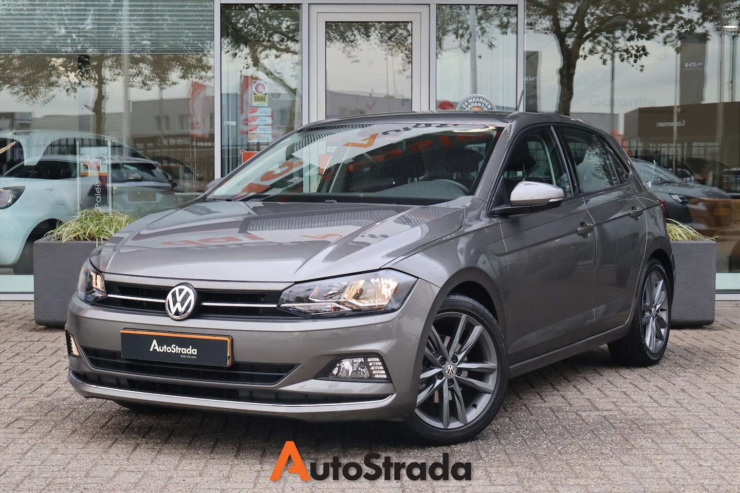 Volkswagen Polo - 1.0 TSI Highline 115pk | Beats Audio I ACC | Carplay | Navi | Climate | Trekhaak | - AutoWereld.nl