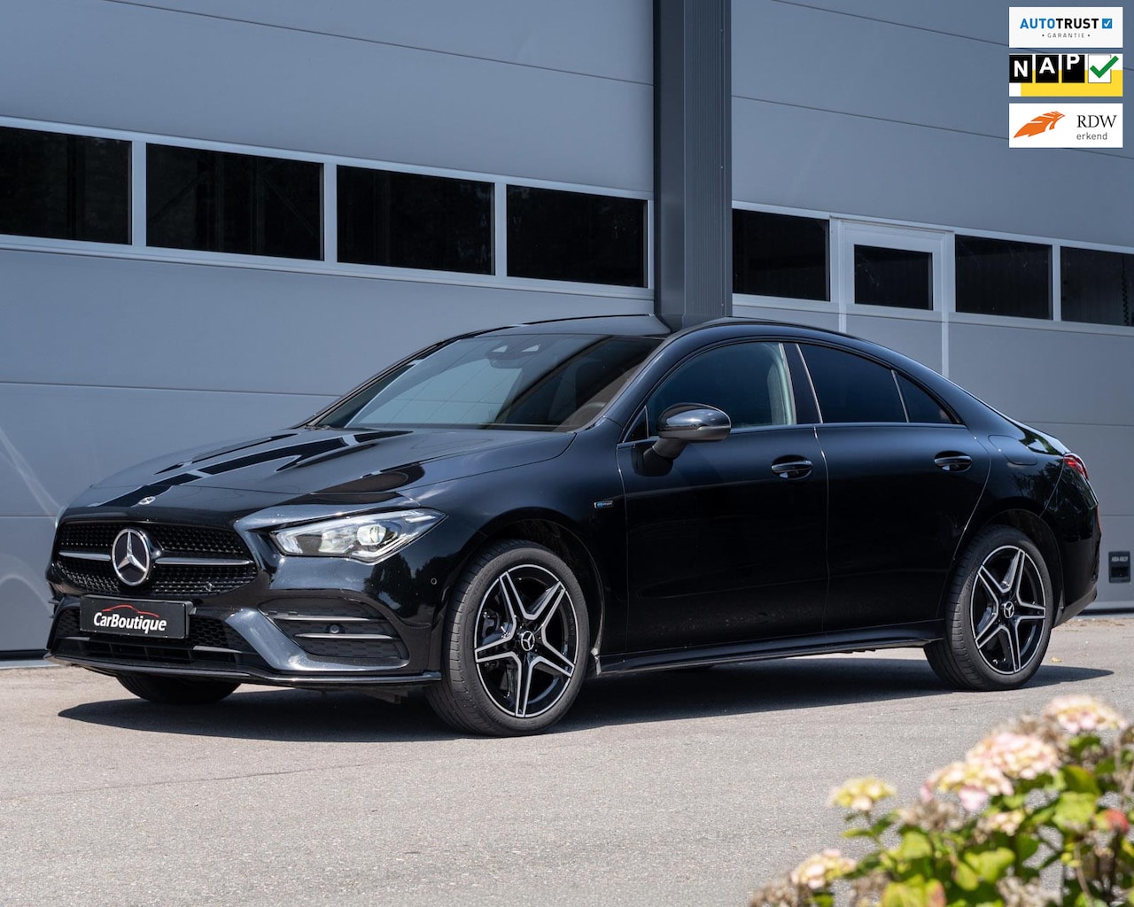 Mercedes-Benz CLA-Klasse - 250 e Business Solution AMG Edition I Carplay I BTW I Sfeerverlichting I Widescreen I - AutoWereld.nl