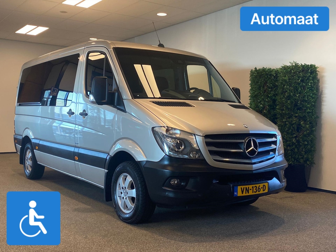 Mercedes-Benz Sprinter - L2H1 Rolstoelbus Automaat - AutoWereld.nl