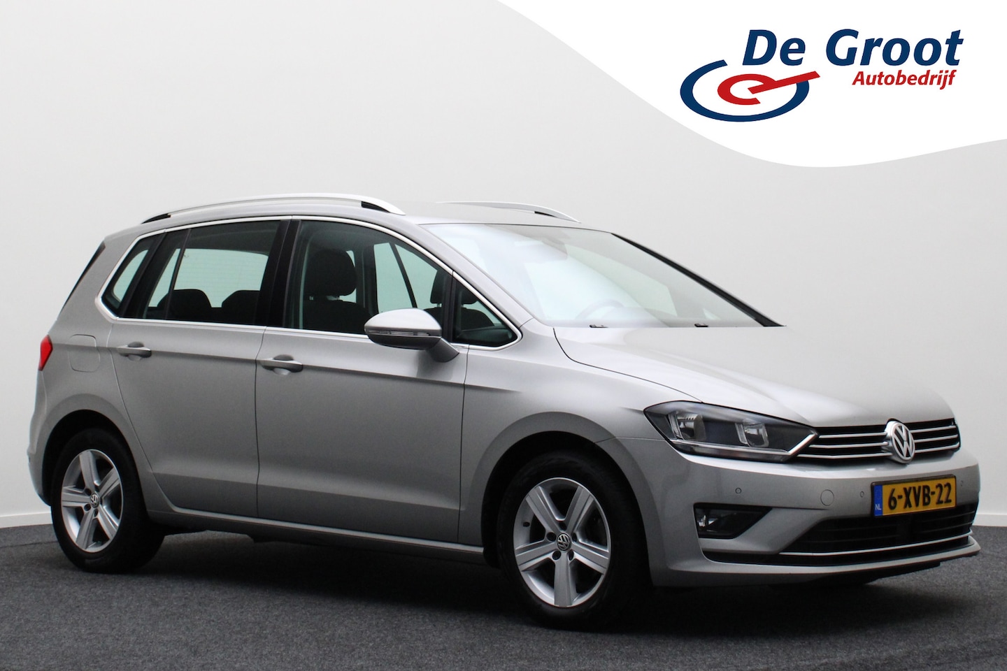 Volkswagen Golf Sportsvan - 1.4 TSI Highline Climate, Navigatie, Camera, PDC, Trekhaak, 16'' - AutoWereld.nl