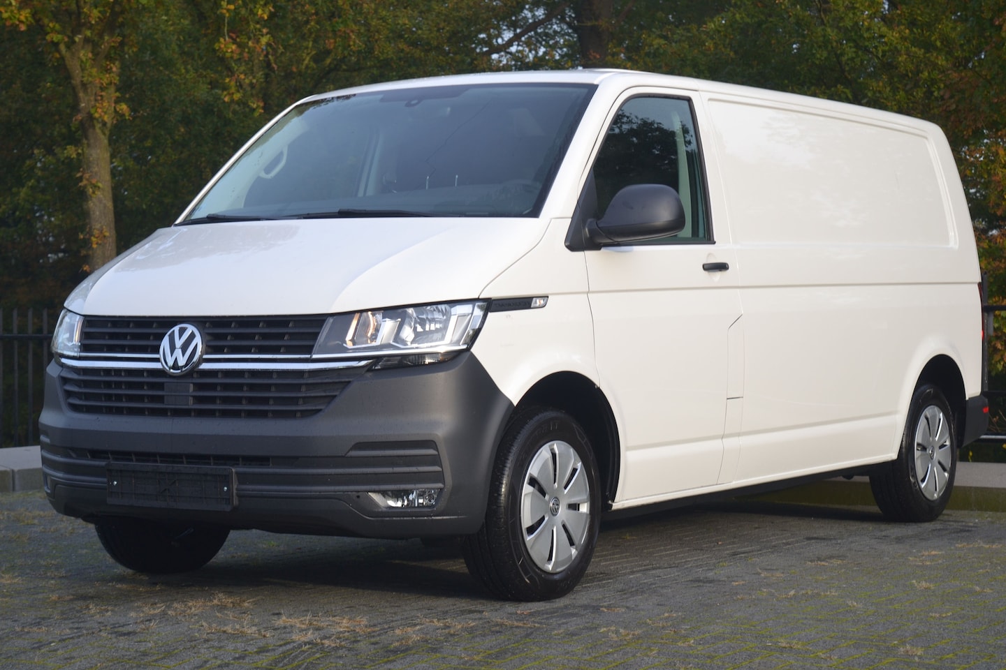 Volkswagen Transporter - T6 2.0 TDi Kastenwagen - AutoWereld.nl