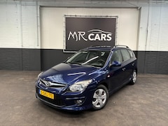 Hyundai i30 CW - 1.6i i-Drive Cool Automaat/Airco/Stoelverwarming