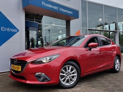 Mazda 3 - 3 2.0 SkyActive-G 120pk TS+ | Origineel NL | Navi + Apple Carplay+Android Auto | Bi-Xenon