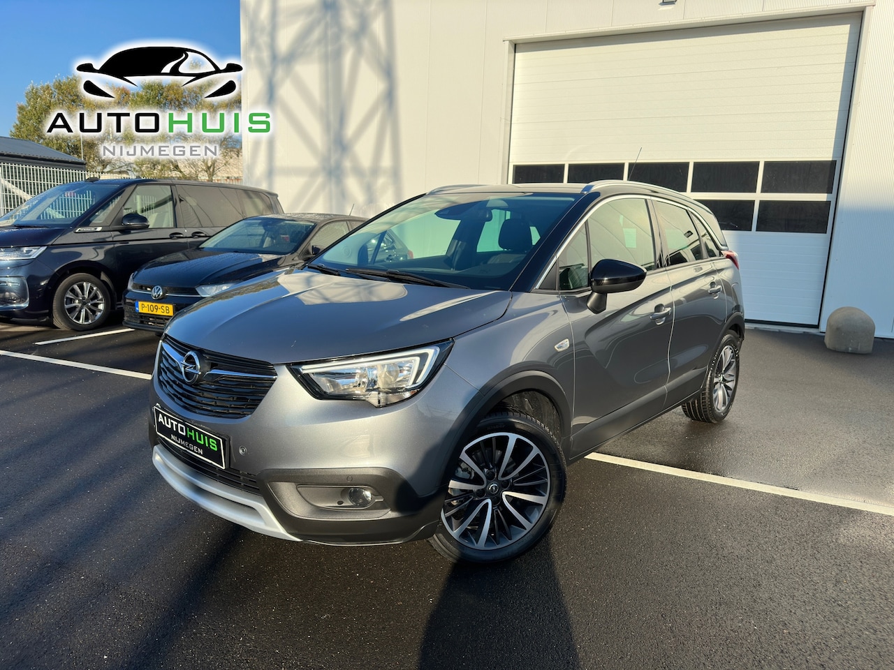 Opel Crossland X - 1.2 Turbo Innovation Navigatiesysteem Achteruitrijcamera trekhaak - AutoWereld.nl