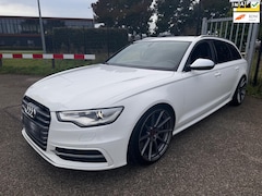 Audi S6 - Avant 4.0 V8 TFSI quattro 20Inch Schaalstoelen Zeer mooi