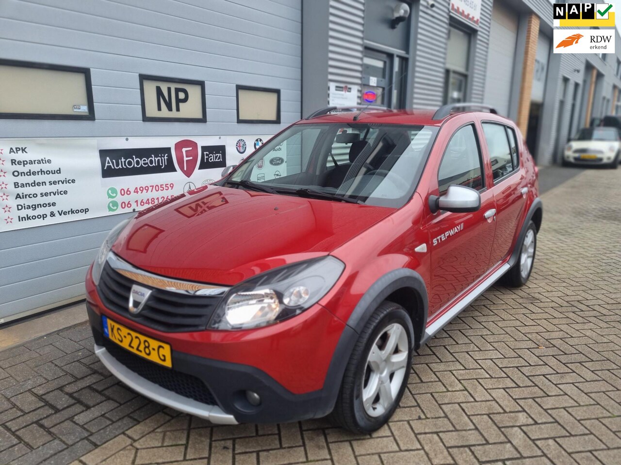 Dacia Sandero Stepway - 1.6 Stepway,AIRCO,APK 11-2025! - AutoWereld.nl