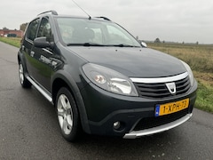 Dacia Sandero Stepway - 1.6 Airco/ 10-2025 APK