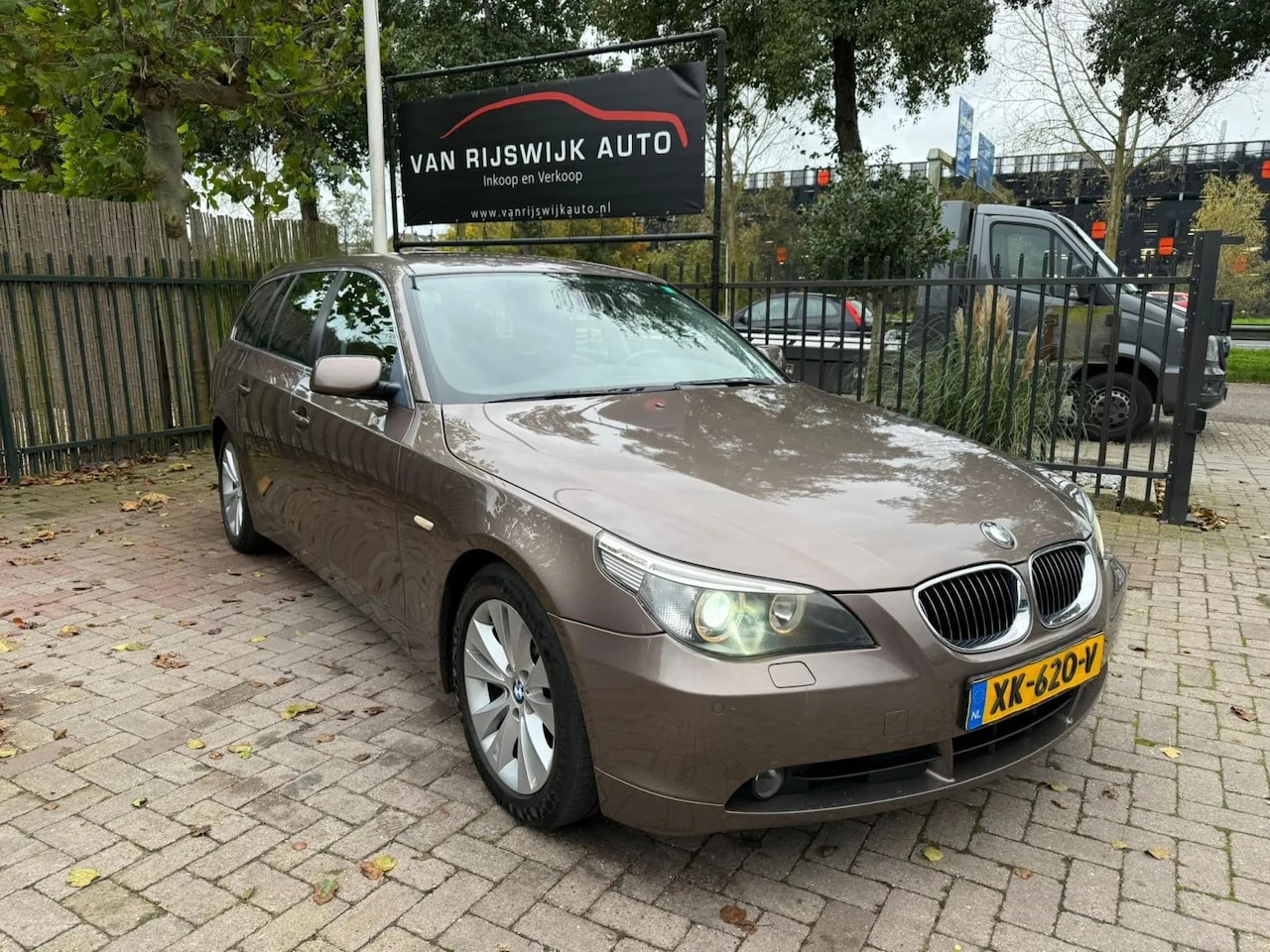 BMW 5-serie Touring - 545i Executive Leder Xenon Nav V8 Youngtimer Pdc - AutoWereld.nl