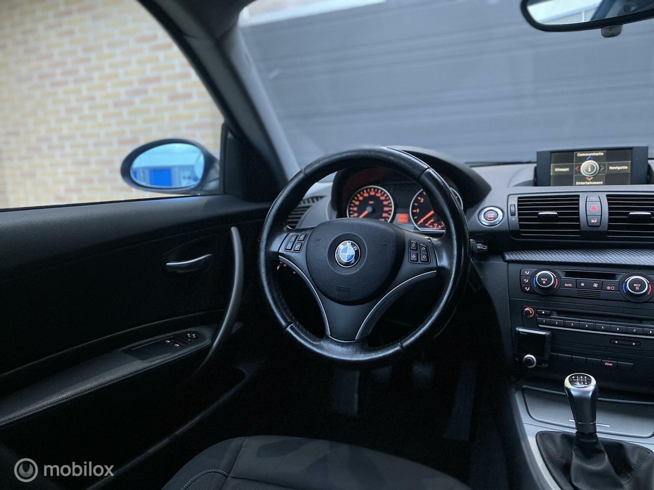 BMW 1-serie - 116i Executive|Clima|Navigatie|Nieuwe ketting|LM - AutoWereld.nl