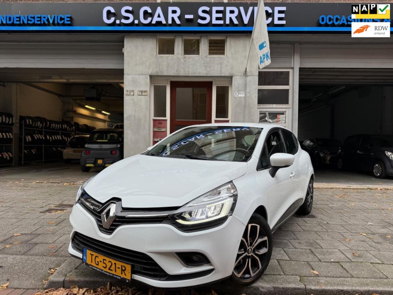 Renault Clio - 0.9 TCe Intens Airco | Navi | LED | NAP - AutoWereld.nl