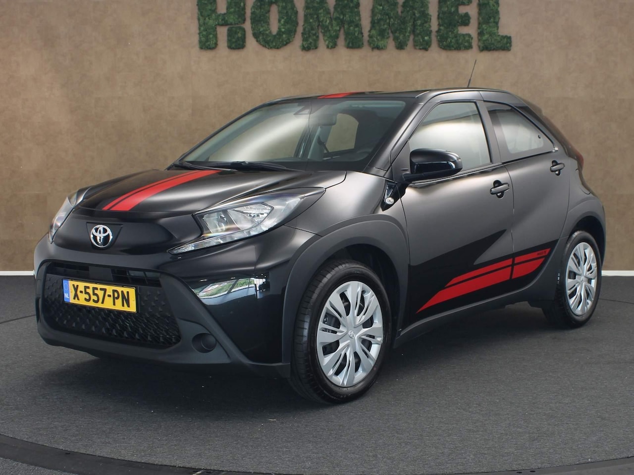 Toyota Aygo X - 1.0 VVT-i MT play - ORIGINEEL NEDERLANDSE AUTO - APPLE CARPLAY/ANDROID AUTO - AIRCO - ACHT - AutoWereld.nl