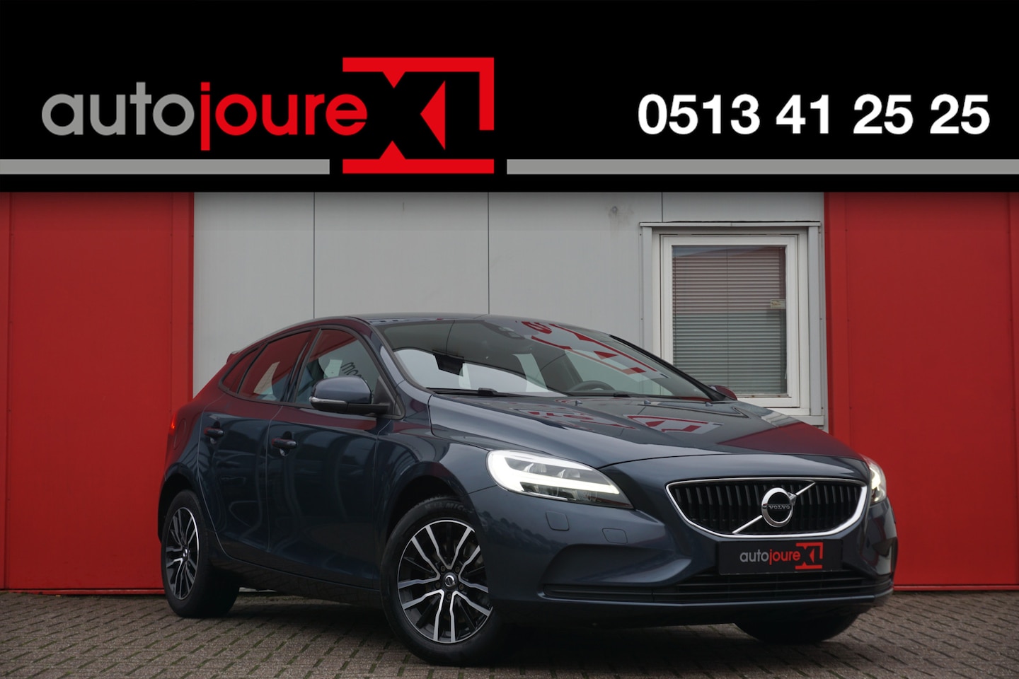 Volvo V40 - 2.0 T3 Nordic+ | Navi | Camera | BLIS | Trekhaak | Origineel NL | - AutoWereld.nl