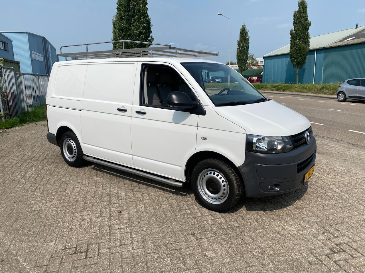 Volkswagen Transporter - 2.0 TDI L1H1 T800 Baseline Vliegwiel hoorbaar - AutoWereld.nl