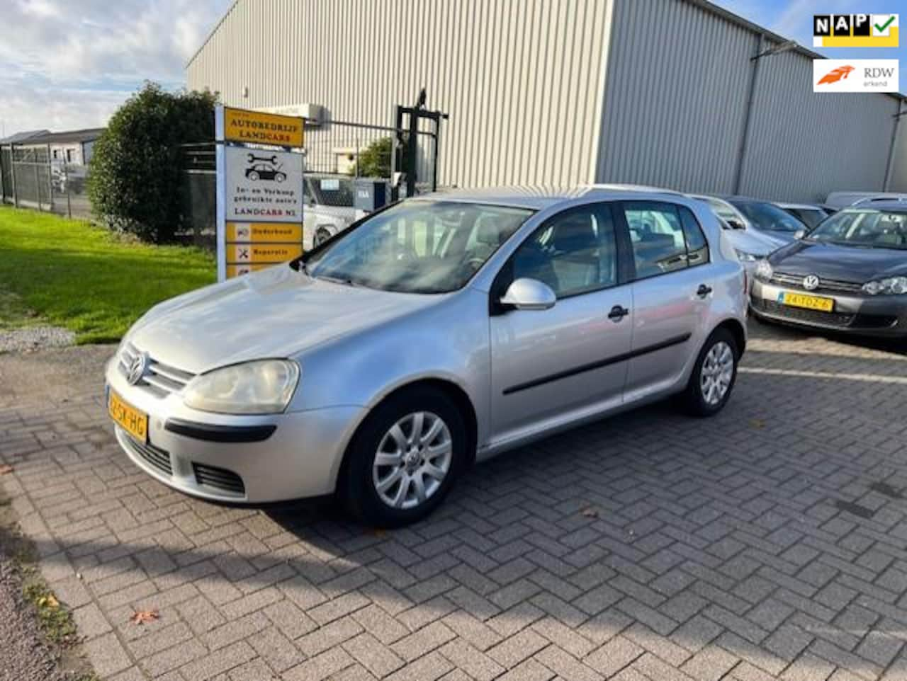 Volkswagen Golf - 1.6 FSI Comfortline 1.6 FSI Comfortline - AutoWereld.nl