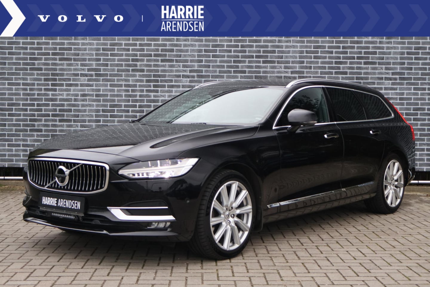 Volvo V90 - 2.0 D5 AWD Inscription Trekhaak | Lederen bekleding | Led Balk | Adaptieve cruise control - AutoWereld.nl